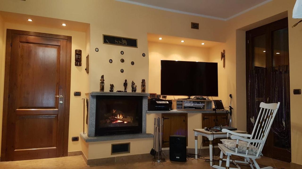 Il Riposo Del Guerriero Bed & Breakfast Corio Ngoại thất bức ảnh